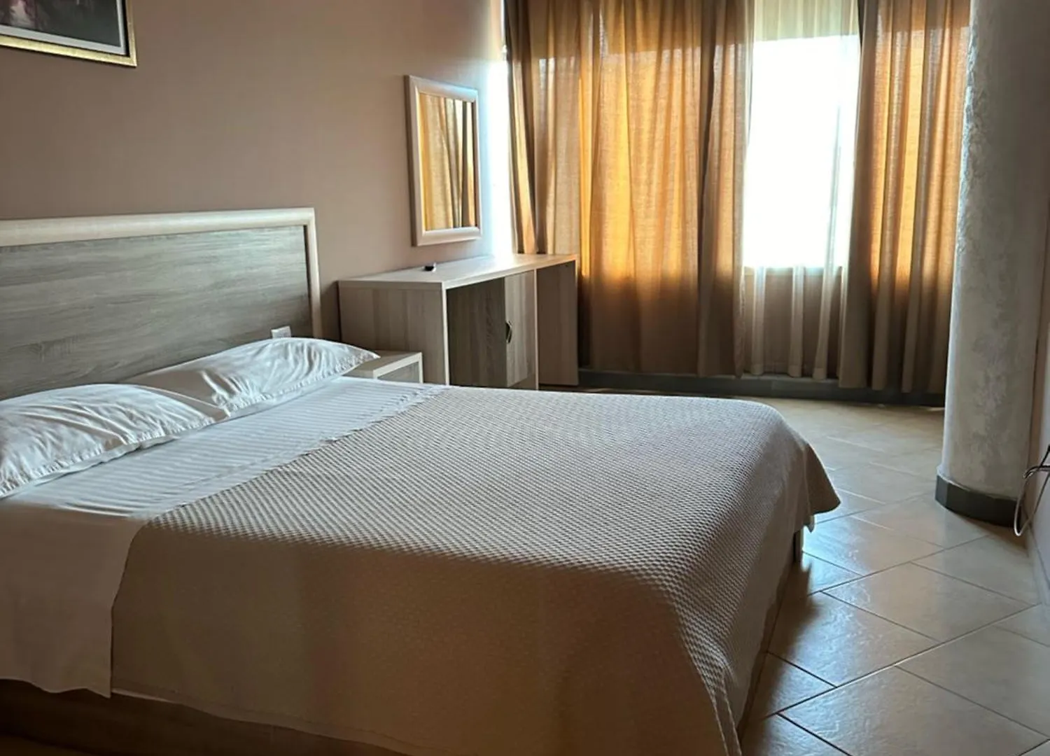 Hotel Terminal Tirana Bregu i Lumit