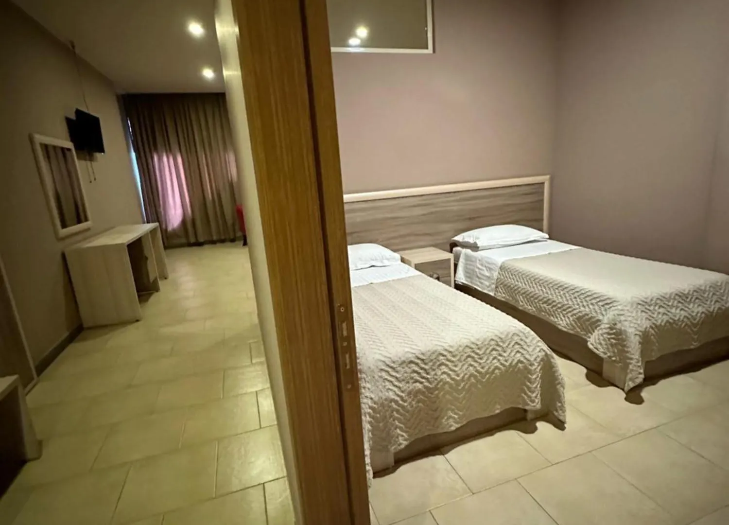 Hotel Terminal Tirana Bregu i Lumit